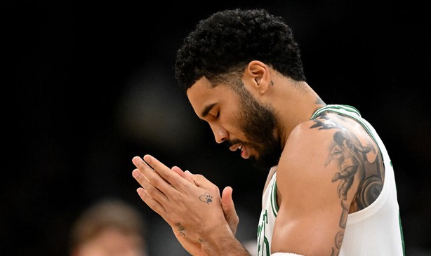 史蒂文斯：截止日前从未真正考虑过塔图姆本赛季回归的可能性|凯尔特人|马祖拉|布拉德-史蒂文斯|波士顿凯尔特人队|杰森-塔图姆_新浪体育_新浪新闻