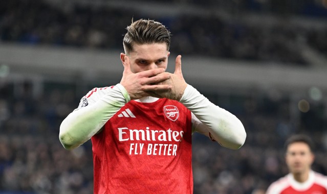 开云体育APP下载-加盟来首次！阿森纳官方：8场4球两助，约克雷斯当选1月最佳球员