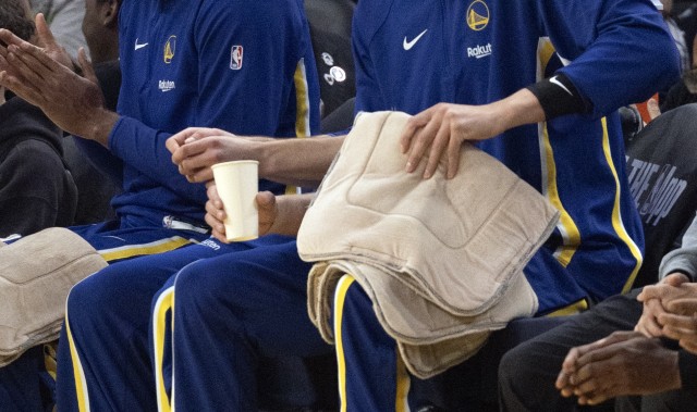 不容易啊！勇士挑战联盟第一雷霆 波津因病缺席6场后迎来复出！