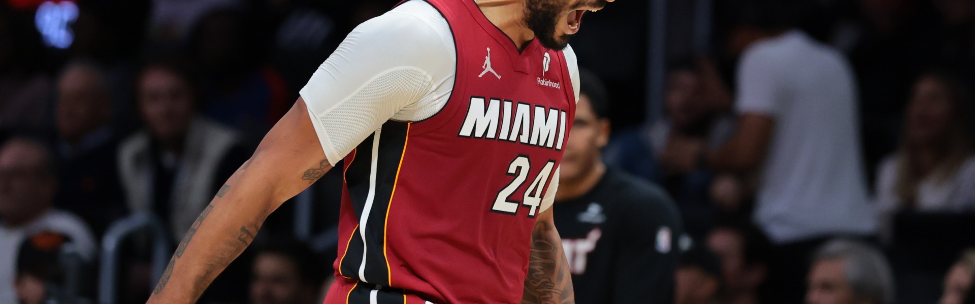 鲍威尔：附加赛首轮打黄蜂像抢七大战 赢球晋级输球回家