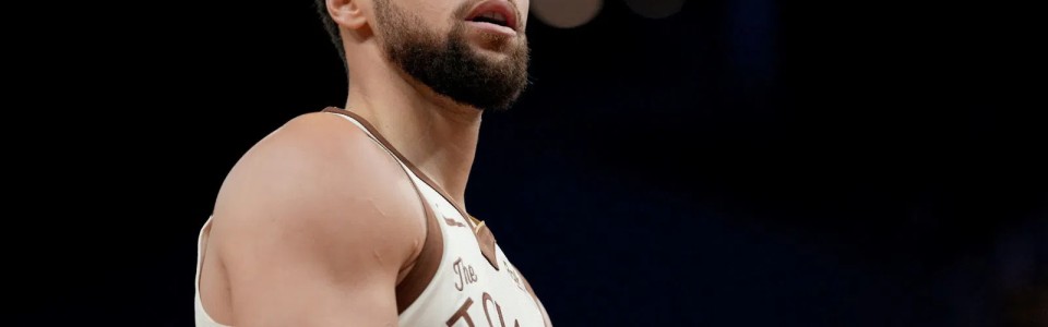 开云体育官网-即将复出！库里正式获准参加5v5对抗 状态出色激发全队士气